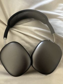 AirPods Max Space Gray