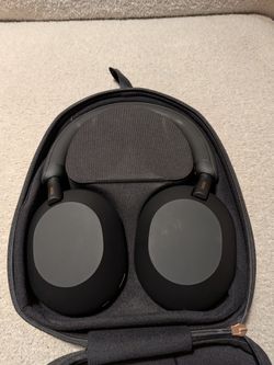 Sony WH-1000XM5 Wireless Noise-Canceling Headphones - Excellent Condition