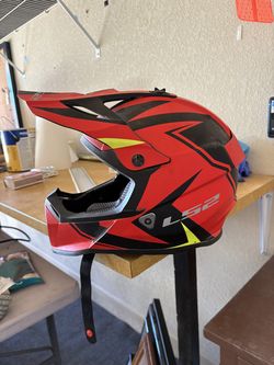 Motocross Helmet Age 12-14 (Missing one foam pad)
