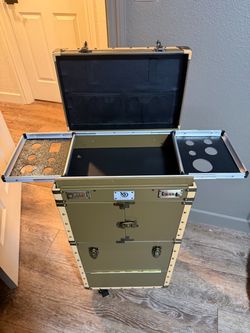 BYOOTIQUE Professional Rolling Case