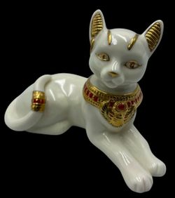 Retired 1999 Lenox Porcelain Jewels of Egypt White Cat "Bastet" Goddess.