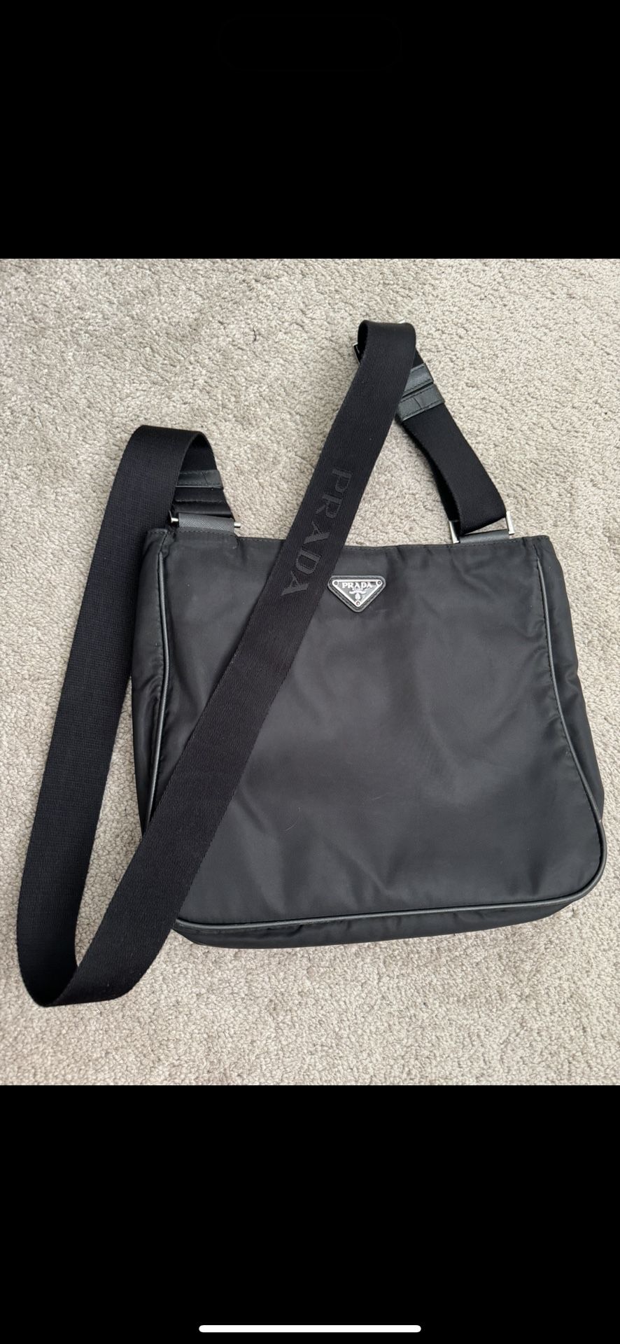 Pre-Owned PRADA Prada Shoulder Bag VA0251 Nylon Leather Black Silver Hardware Messenger Triangle Logo Plate (Good Condition)