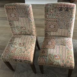 Set of 4 dining chairs