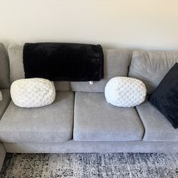 Grey Sectional - Amazing Condition