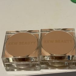 KKW Translucent Powder 25$ Both 