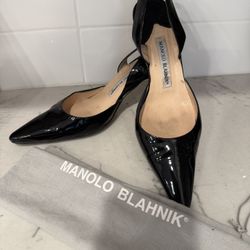 Manolo Blahnik Women’s Black Patent Leather Slingback Pumps, 38.5