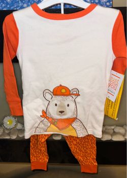 New. 18m fitted pajamas