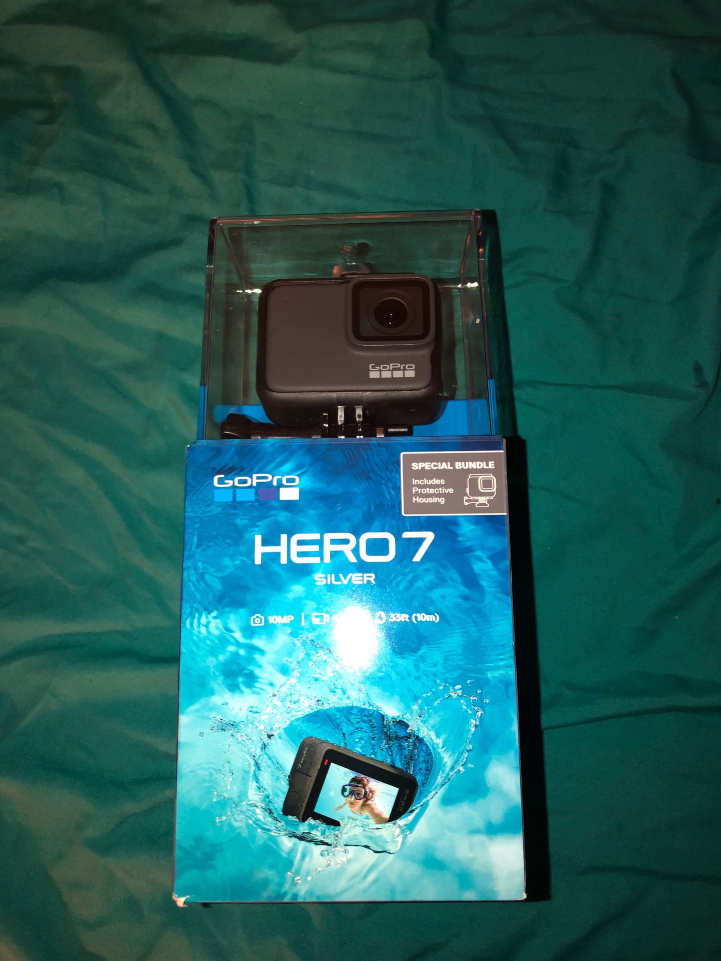 Gopro hero 7 silver brand new