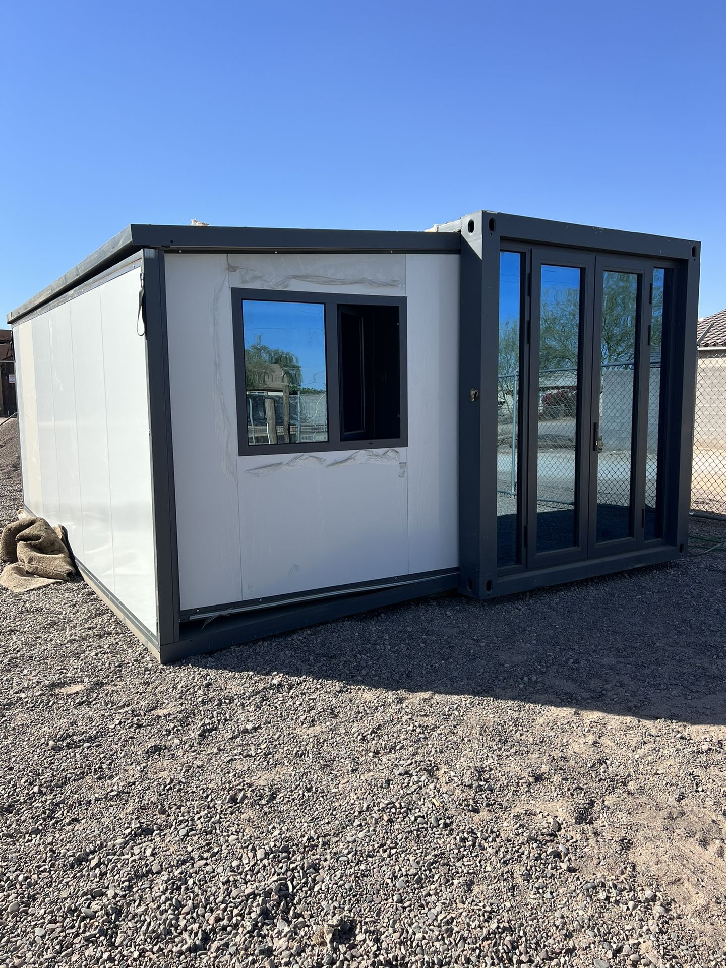 TINY HOME MINI CASITA HOUSE MOBILE MANUFACTURED SHIPPING CONTAINER STUDIO APARTMENT