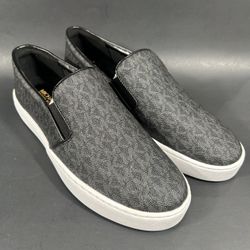 Michael Kors Keaton Women’s Sz 9 Slip-On Sneaker Coated Canvas Two-Tone Logo