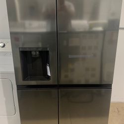 LG refrigerator side by side new scratch and dent dark stainless 