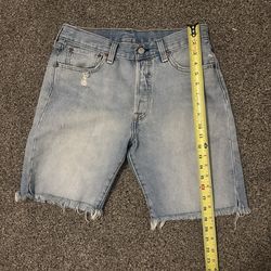 Levi Shorts ( size 32 )