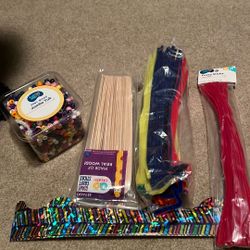Kids arts And craft Pipe Cleaners Giant craft sticks Lots Of Pony beads