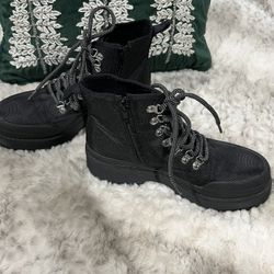 Steve Madden Boots