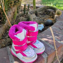 Toddler Snow Boot Sz 6