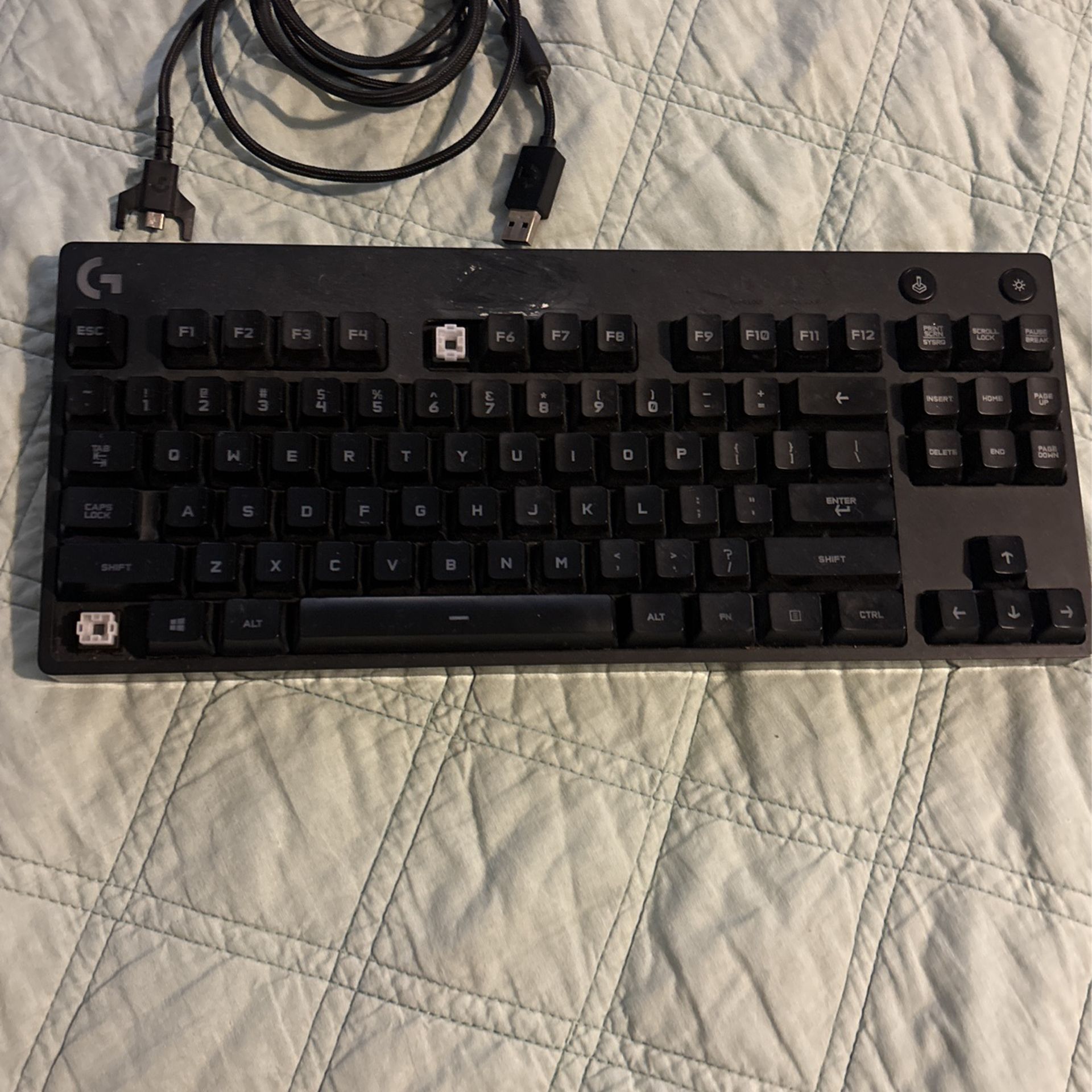Logitech Keyboard Led Lights