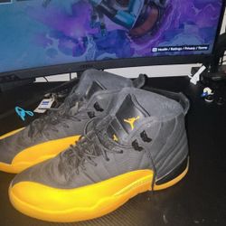 Jordan 12 University Gold