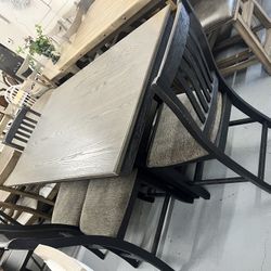 Pretty And Simple Dining Tables - 6 Chairs Or 4 And A Bench - SAME DAY DELIVERY - 0 Money Down - HABLAMOS ESPAÑOL 