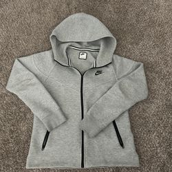 Nike Tech 