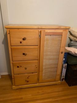 Dresser / Wardrobe