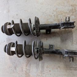 2016 Fiat 500e Front Struts