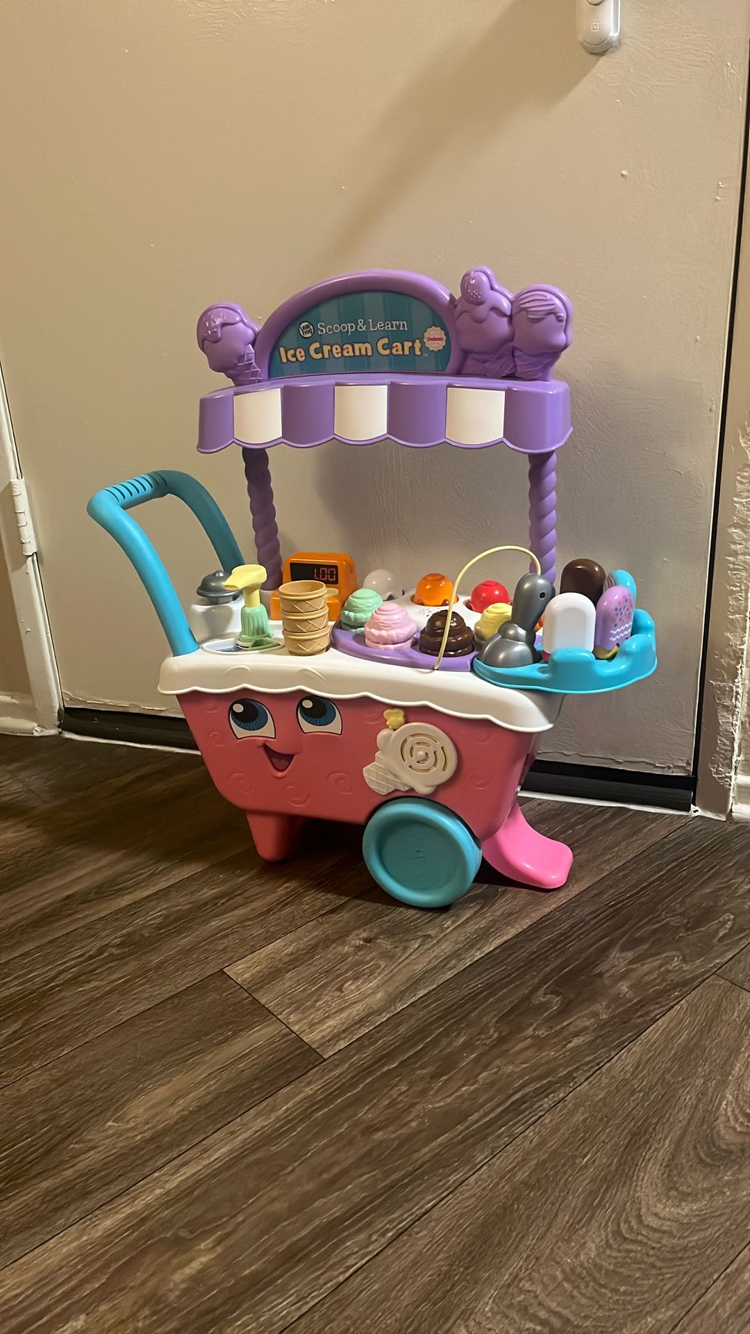 Leap Frog Scoop & Learn Ice Cream Cart