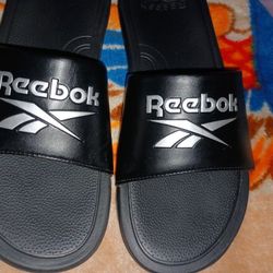 Brand NEW Reebok Flip Flops 