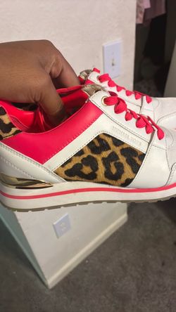 Brand new Michael kors sneakers