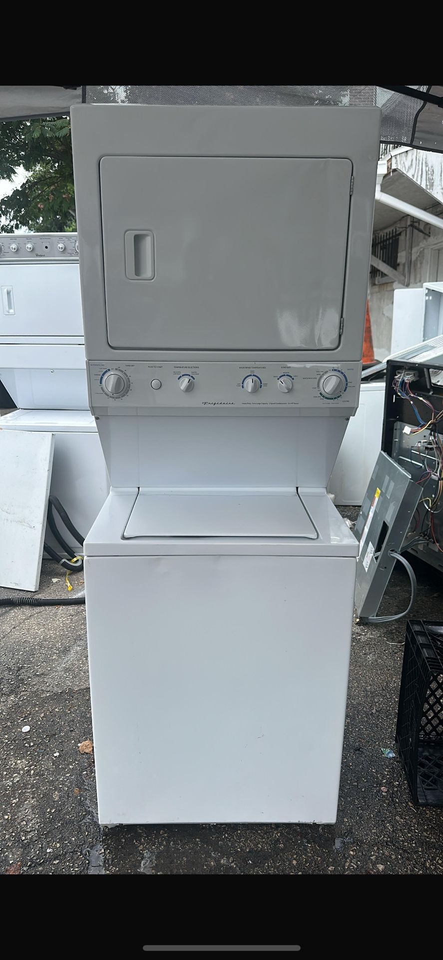 Frigidaire 27” Electric Stackable-Washer And Dryer