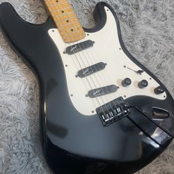 Used Kramer AEROSTAR ZX30H Black Solid Body Electric Guitar