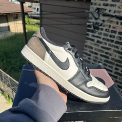 Jordan 1 Low “Mocha” 10.5M