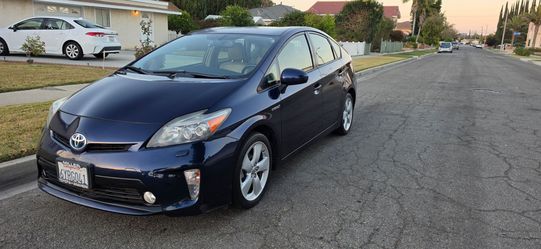 2012, prius, all original runs. Great
