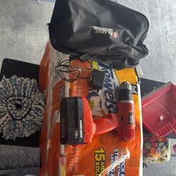 Drill Black and Decker 18 Volt