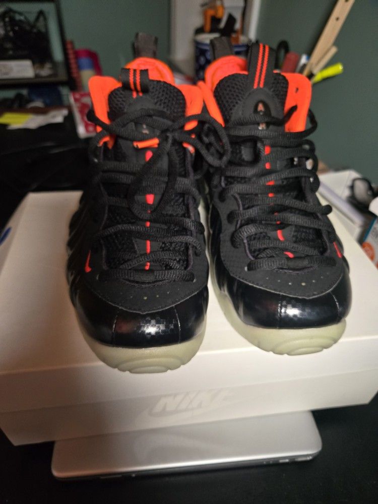 10.5 Men's Foam Posites Black/floures Cent
