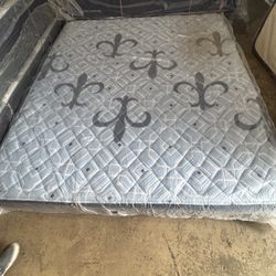 Stearns & foster California king size