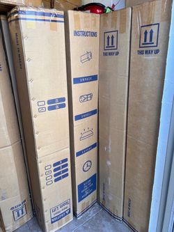 New in box 10inch Queen mattress in box. $145