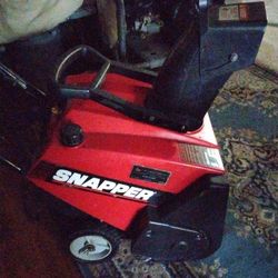Snapper Snow Blower 200.00 Electric Start Make Offer If Interested 