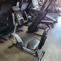Holiday Special 50$ Exercise bike - Proform 400Ri Recumbent bike - Magnetic resistance- 50$ 