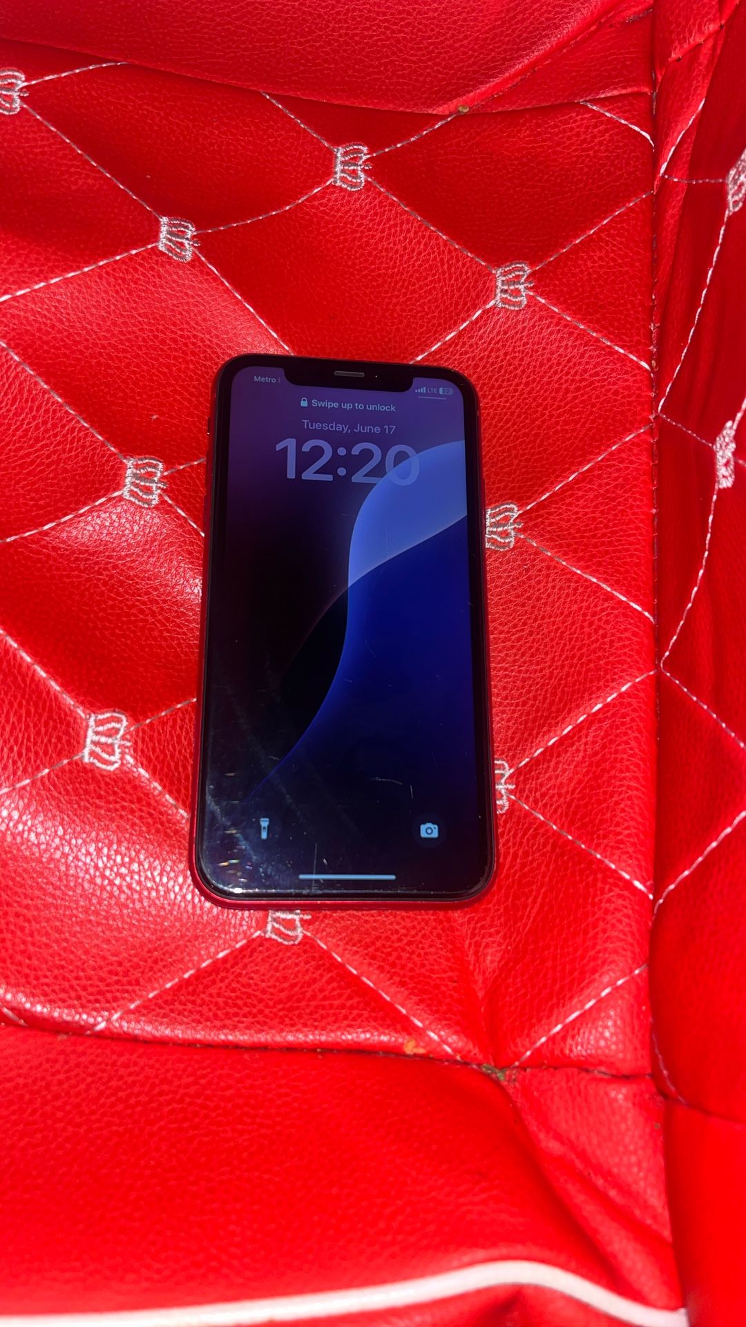 iPhone XR-64gb Unlocked (RED)