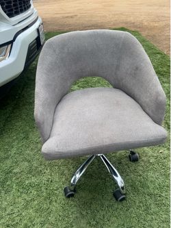 vanity chair