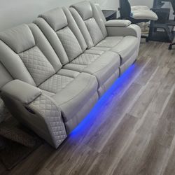 Reclining Couch With Charging - 300 Obo