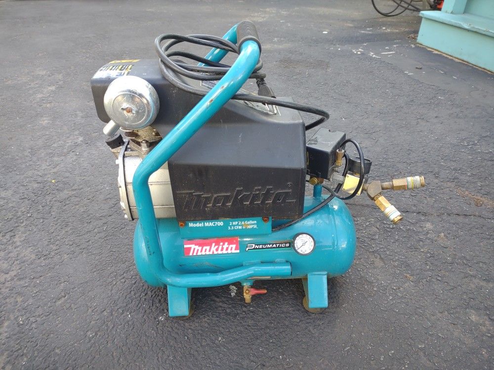 Makita MAC700 Air Compressor For Sale for Sale in Lawrence, MA OfferUp