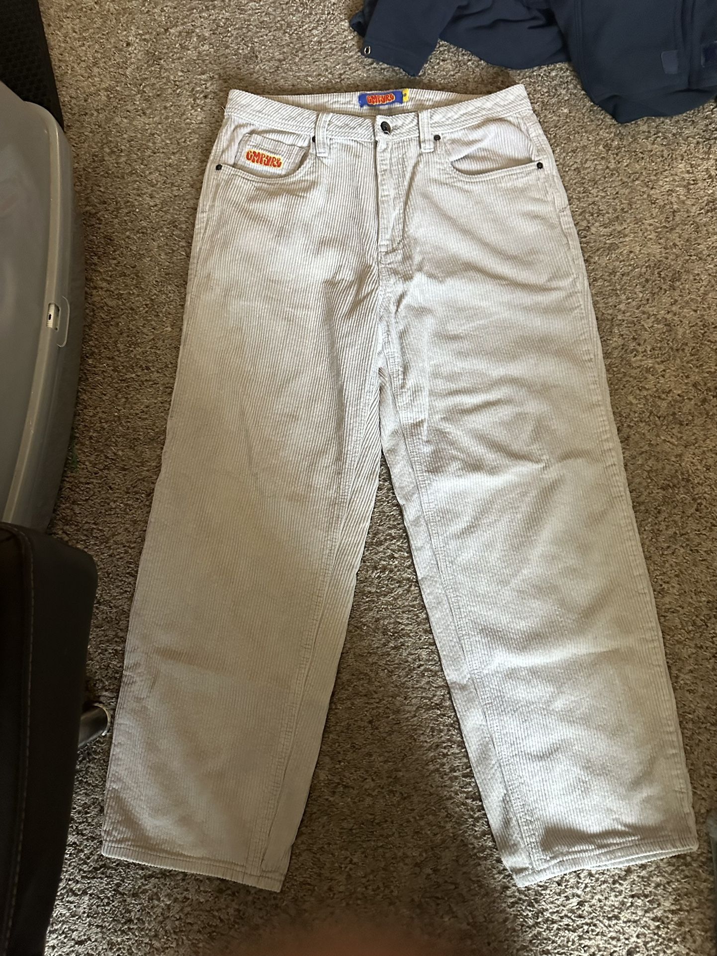 white corduroy empyres size 32