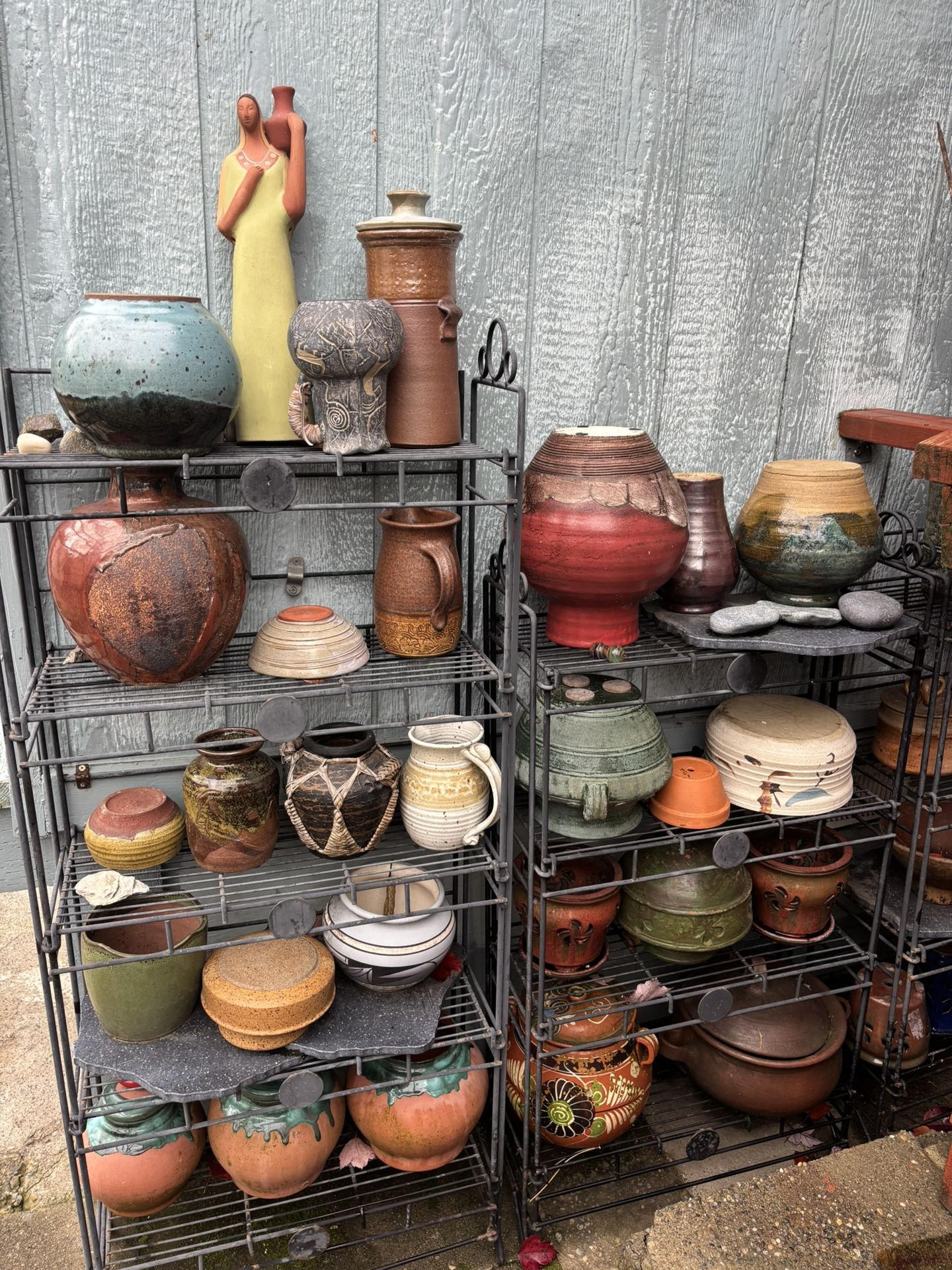 Ceramic pots