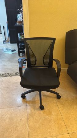 Office chair with wheels