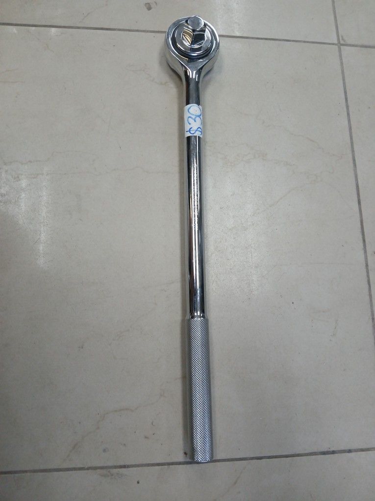Duralast 3/4in Drive Round Head Ratchet 51-300,