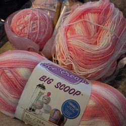 2 Rose Your Lion Brand Ice Cream Big Scoop With Knitting Bowl