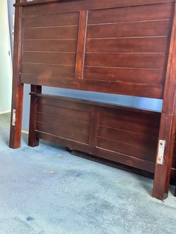 QUEEN SIZE CANOPY BED FRAME