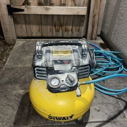 Dewalt Compressor w/ Hose 