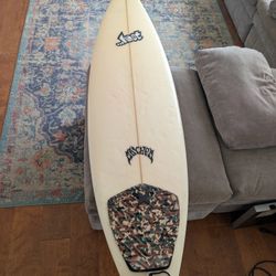 5'11 Surfboard Lost 